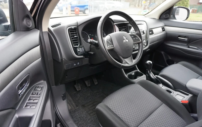 Mitsubishi Outlander cena 55900 przebieg: 120000, rok produkcji 2013 z Włodawa małe 211